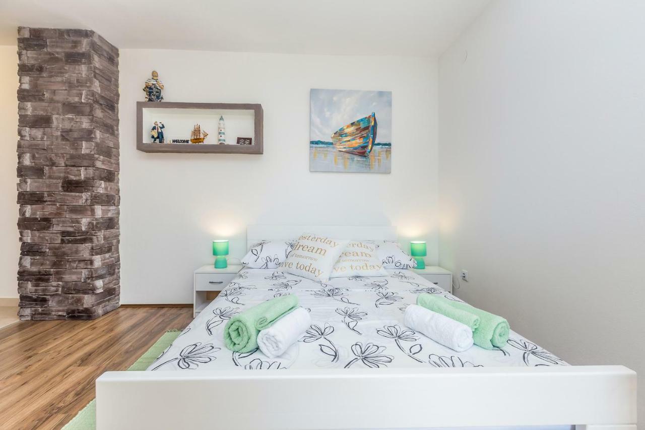 Studio Apartman Magdalena Apartment Omišalj Екстериор снимка