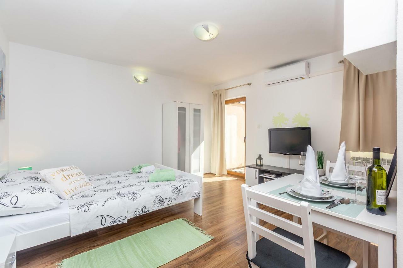 Studio Apartman Magdalena Apartment Omišalj Екстериор снимка