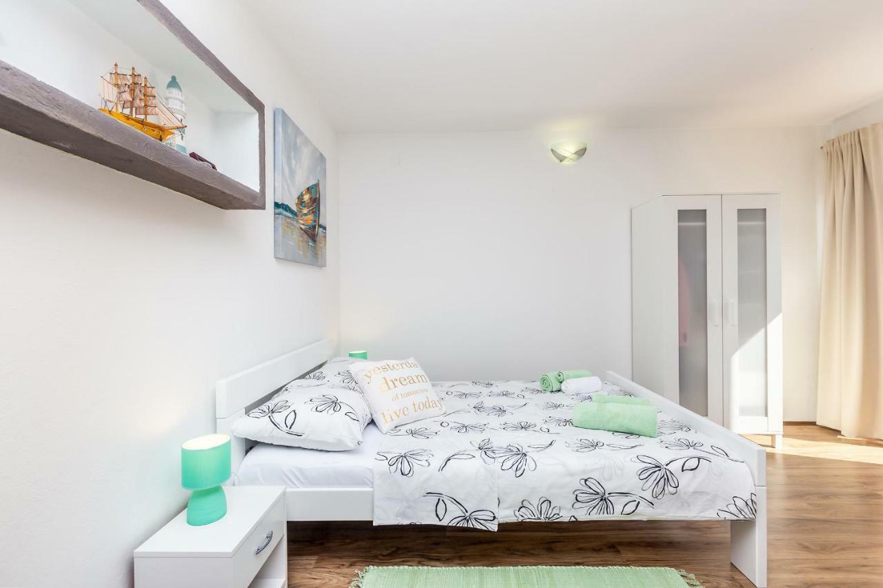 Studio Apartman Magdalena Apartment Omišalj Екстериор снимка